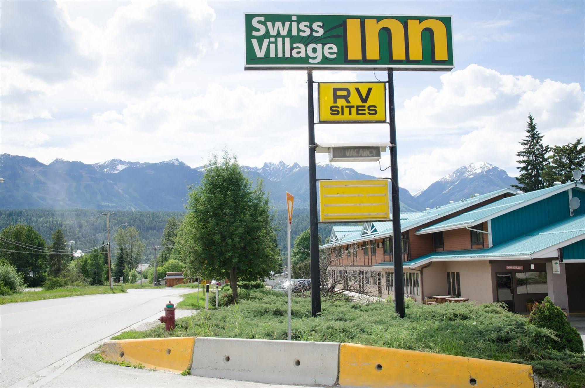 Swiss Village Inn Голден Экстерьер фото